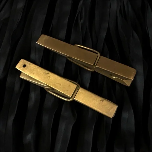 Vintage rare 1970 solid bronze French clothespin clips - Picture 3 of 3